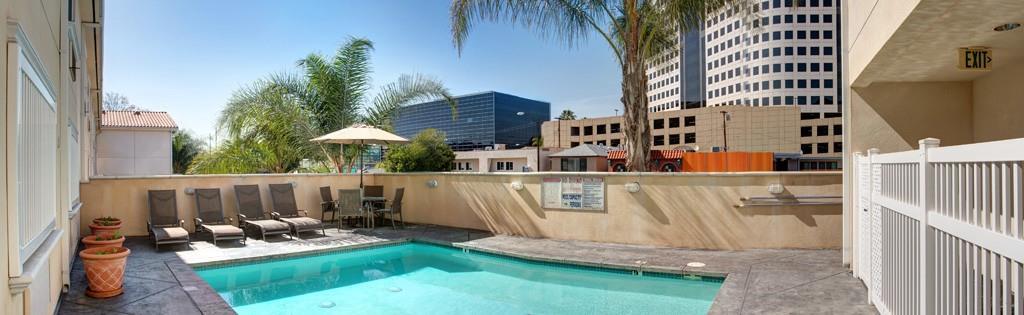 Best Western Plus Media Center Inn y Suites Burbank Exterior foto